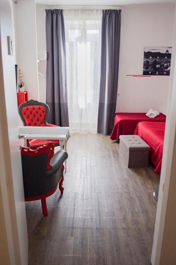 Relais Cola Di Rienzo Bed & Breakfast Рим Екстериор снимка